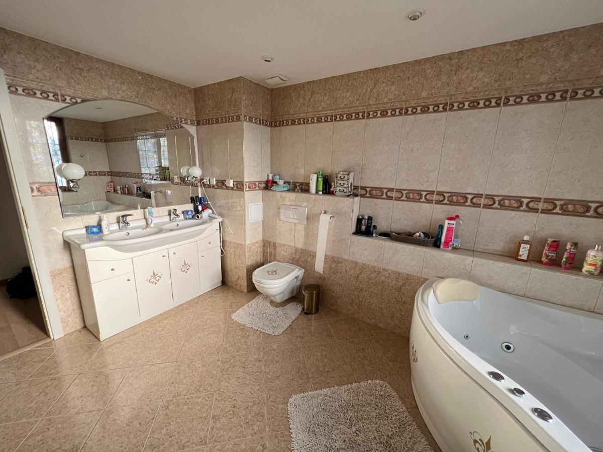 Apartman Stara Sasova بانْشكا بيشتريتْسا المظهر الخارجي الصورة