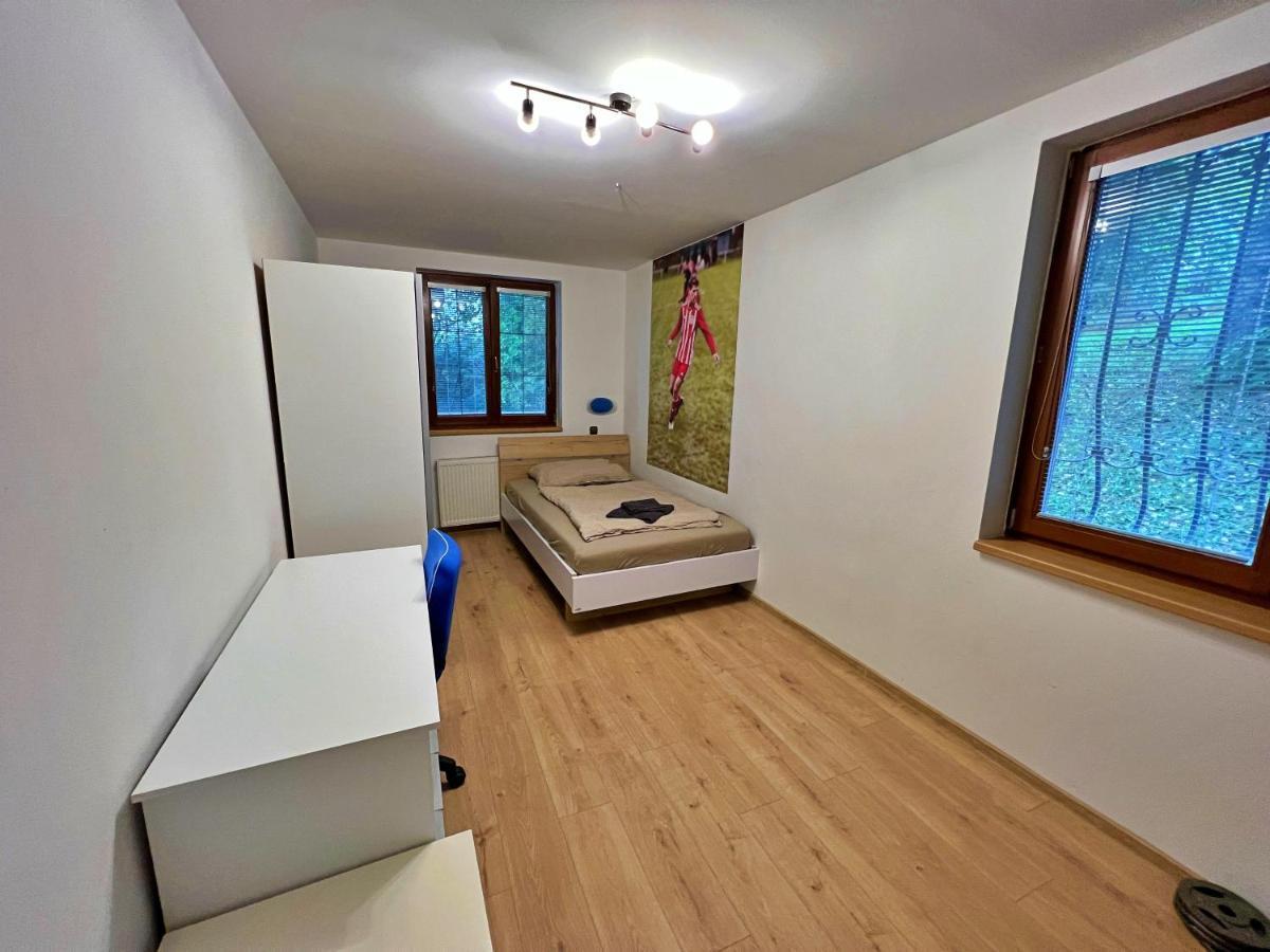 Apartman Stara Sasova بانْشكا بيشتريتْسا المظهر الخارجي الصورة